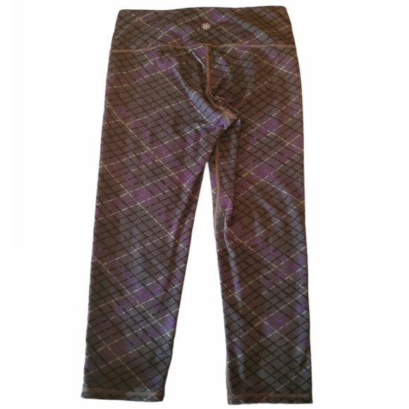*SOLD* Athleta Gray Purple Plaid Capri Leggings - Picture 4 of 9